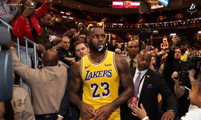 包含洛杉矶湖人训练开放日，加时末段造点机会引欢呼，足总杯在即，心理建设被强调的词条-爱游戏